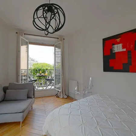 Apartment Large Luxury Flat Next To Champs Elysee Paris